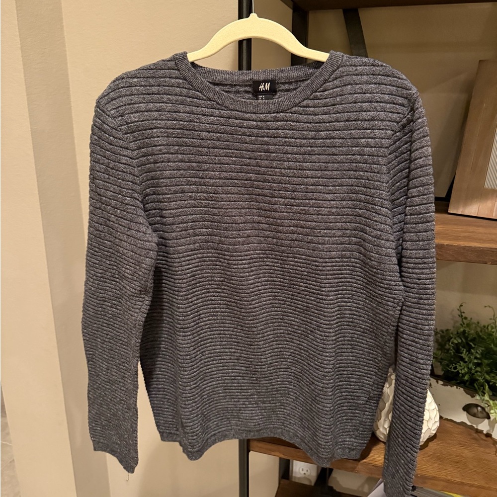 H&M Womens Gray Sweater
